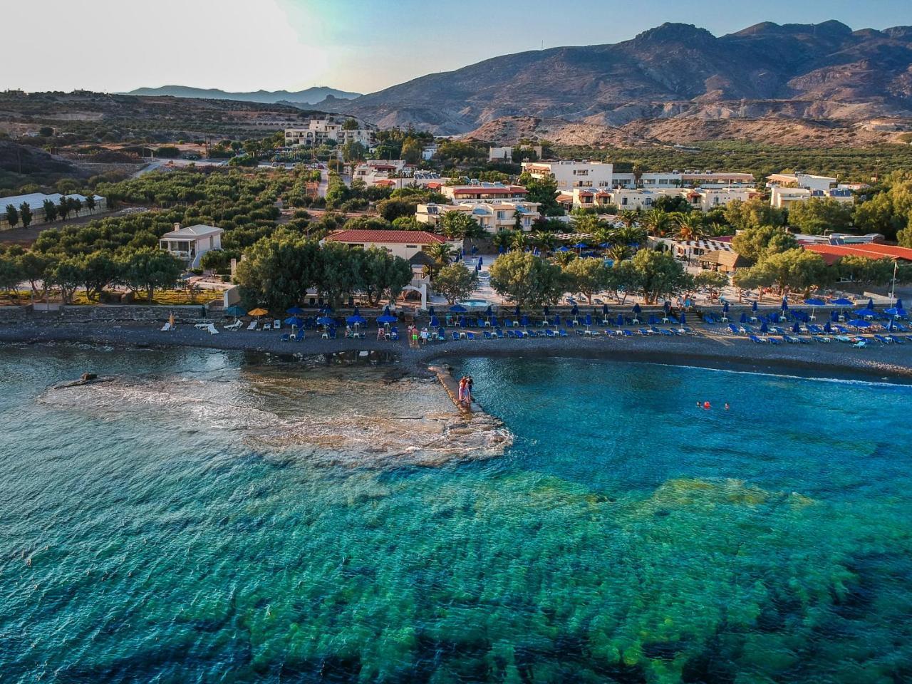 Blue Sky Hotel Ierapetra  Bagian luar foto